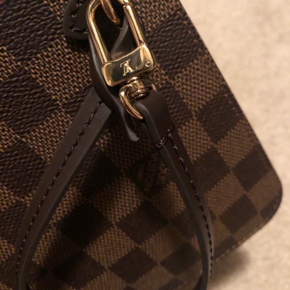 LOUIS VUITTON
Damier Ebene Neverfull MM GM Pochette Rose Ballerine (authentic) - Picture 7 of 7